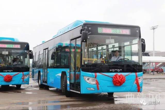 曲靖100辆新能源公交车今日"上岗",市民可享受1分钱乘坐公交车.