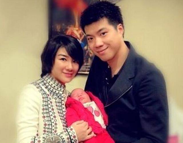上演年度撕逼大戏的黄毅清,黄毅清和黄奕是前度夫妇