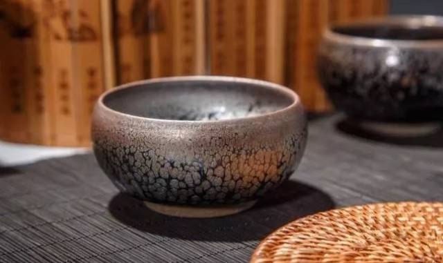 建盏鉴别:电烧和柴烧的区别,你真的懂了吗?