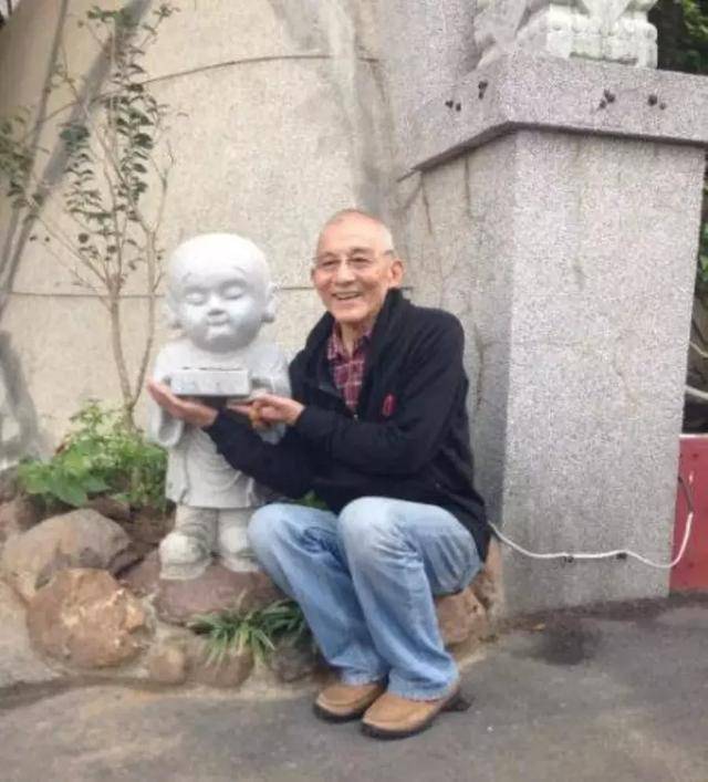 当时的很多导演任人唯亲,游本昌则一身傲骨,无法附势趋炎,只能继续着