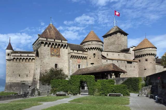 【旅行点播台】瑞士西庸城堡,曾经的旧地狱和如今的新天堂