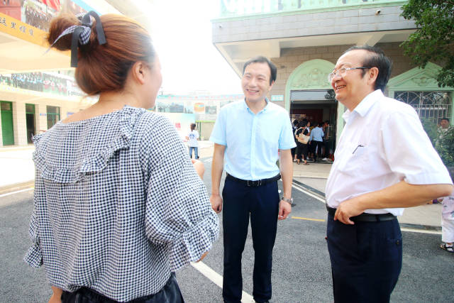 安徽淮南有一所女子学校,今天开学了!