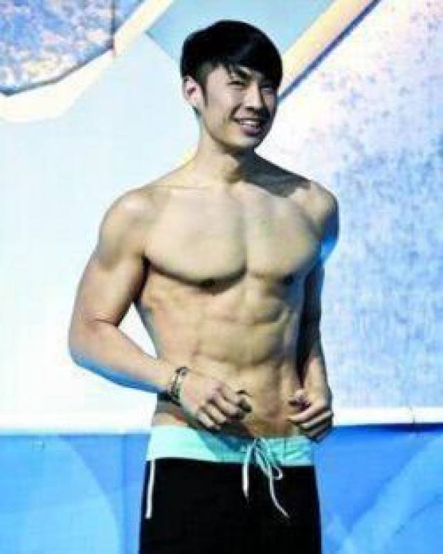 当红男星"肌肉杀",王凯帅爆,千玺最撩