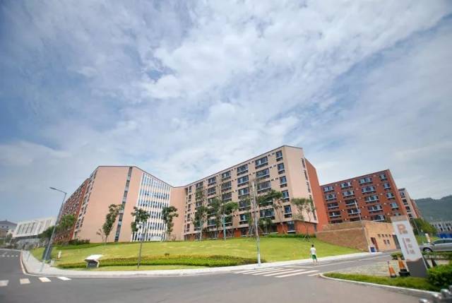 四川理工学院排名(2)