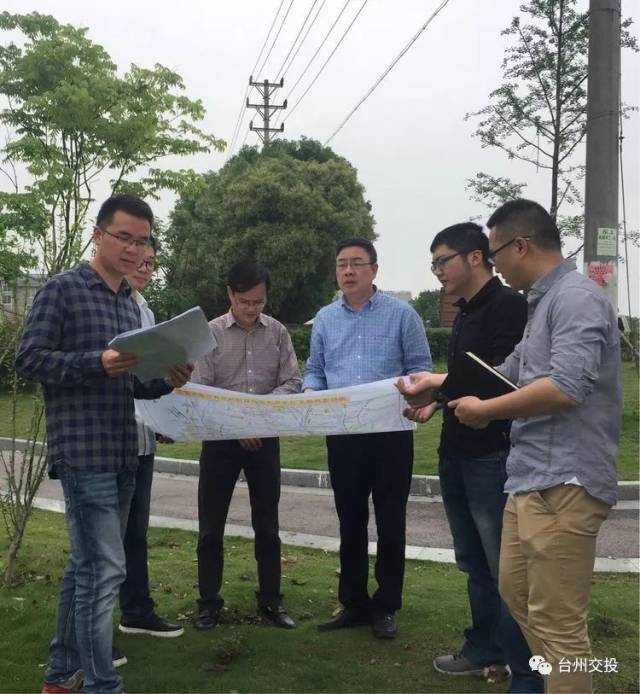 图文市交投总经理金宝敏,副总经理陈文波踏勘温岭联络线