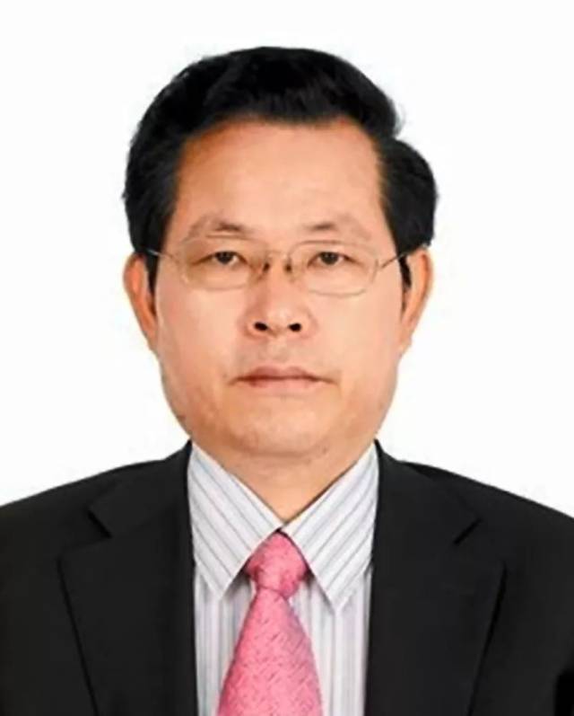 李廷忠(深圳市人民政府党组成员,秘书长,市政府办公厅党组书记,主任)