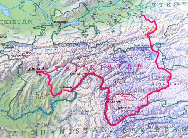 帕米尔公路,凭啥能成为欧洲户外越野圈的"网红公路?丨自驾地理