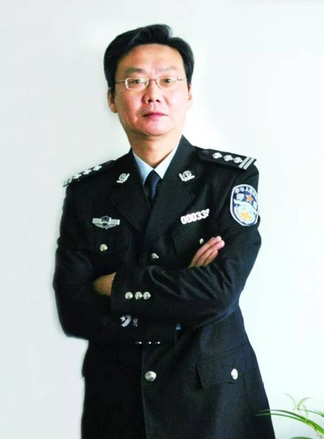 黄奕警官告诉你《防诈骗攻略》新书首发式