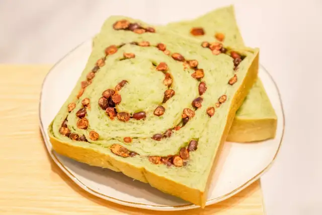 抹茶红豆吐司   matcha toast