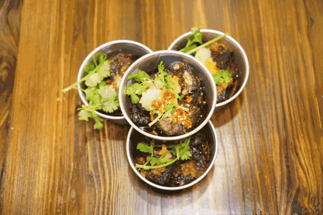 江南第一大邪恶美食 | 文和友老长沙大香肠,臭豆腐来西乡啦!
