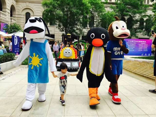 鹅家族英语大港易品中心8月18日盛大开业,多重