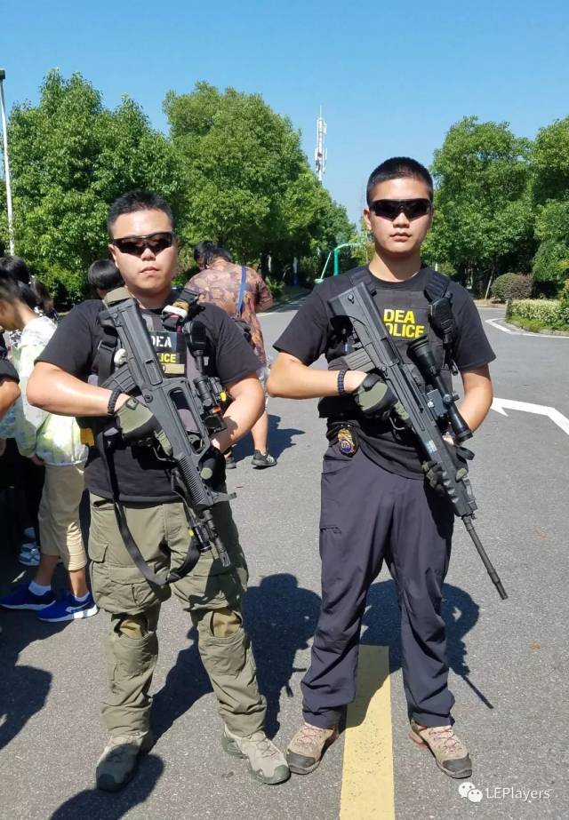 [le玩家]dea玩家走进湖州市特警支队飞鹰突击队
