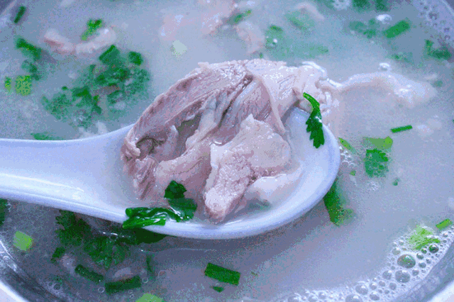对不起,威远羊肉汤不接受批评!
