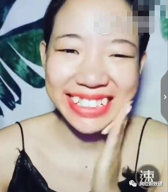 这个时候小哥的表情感慨了一句"女人真可怕"就溜了.