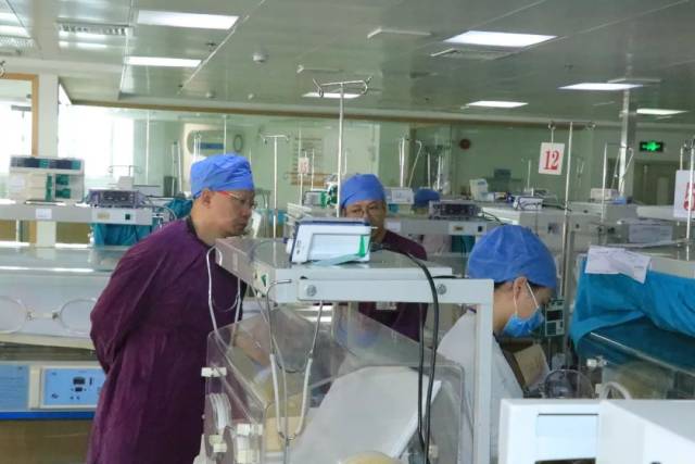 深圳宝安妇幼专家团队莅临我院举行义诊及业务指导活动