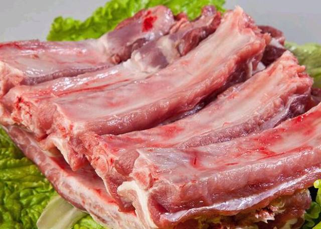 Ź pork spare ribs