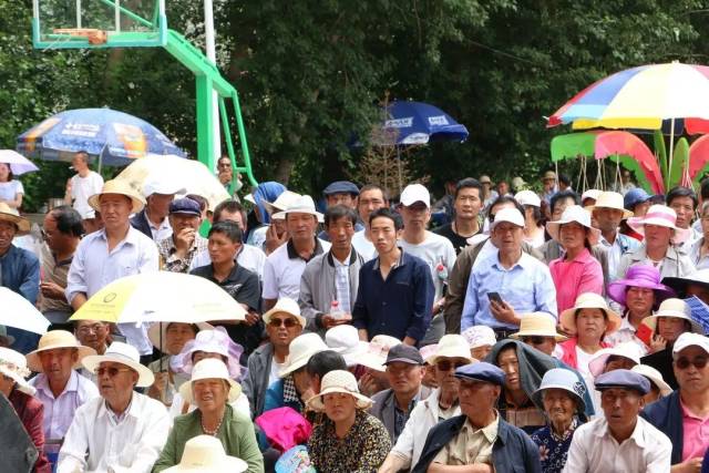 河南,青海卜氏分会还将在9月开学期,给乐都区中坝藏族乡大湾小学,红庄