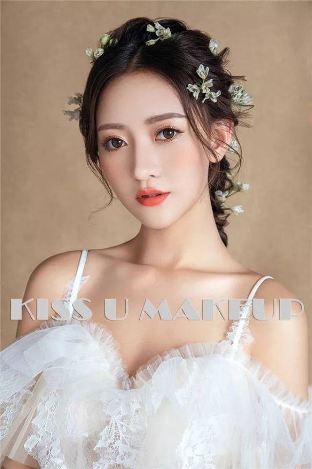 时尚气质的韩式新娘,婚礼当天造型必选!