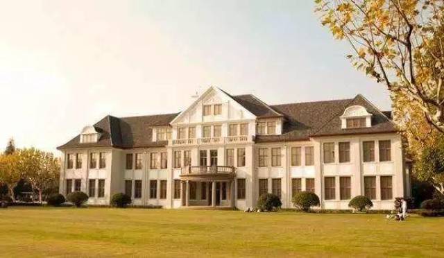 2019高考:十所顶尖文科类大学盘点!网友:努力