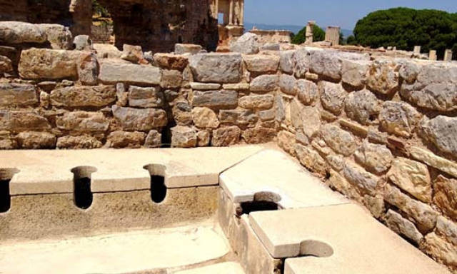 厕所中的俗气与贵气,古代名人与厕所二、三事和公共厕所的普及