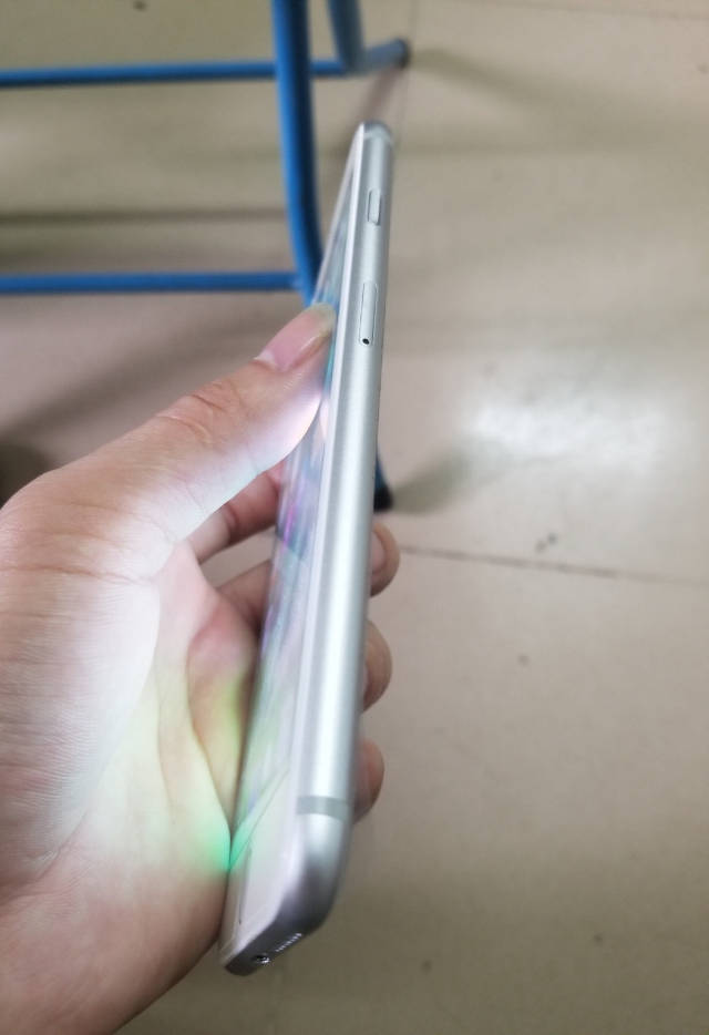 花800元买到iPhone7Plus,开机后悔死了!