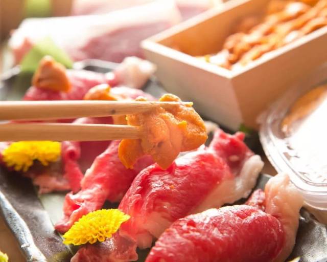 虹鳟是三文鱼了?来看看日本人是怎么吃刺身的