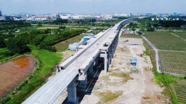 作业图 佛莞城际铁路狮子洋隧道建成后将连接同期正在修建的高架桥