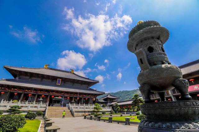 宁波奉化雪窦寺,初秋聆听风吹雨一步一景一惊叹