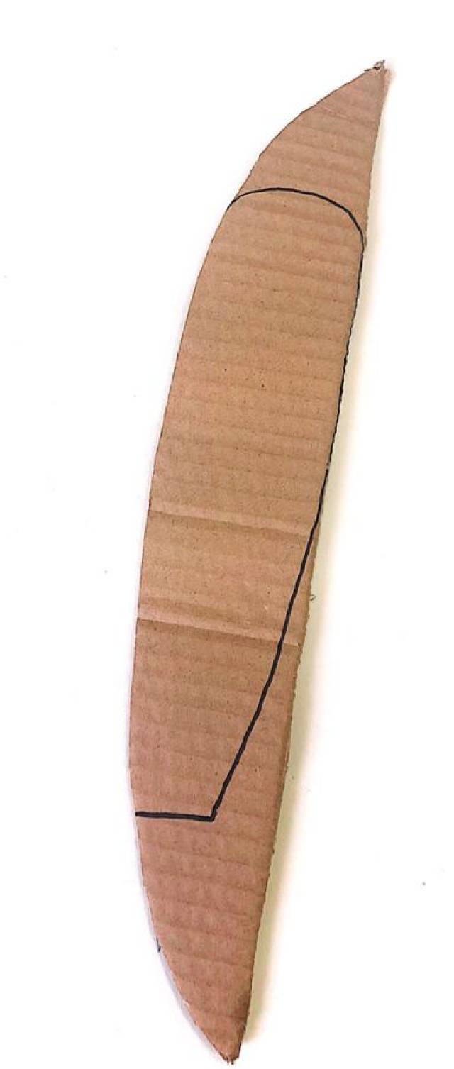 首先准备一个完整的普通纸壳箱细节无要求无损坏; 最后一个纸箱飞机