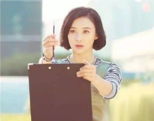 31岁袁姗姗最新短发发型图片2018,气质十足,秒