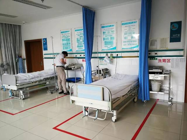 这是中国的乡镇卫生院?对,这就是中国的乡镇卫生院