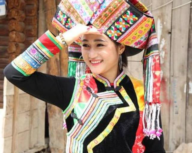 神奇!云南的这种男人不穿内裤,这些女人满脸…