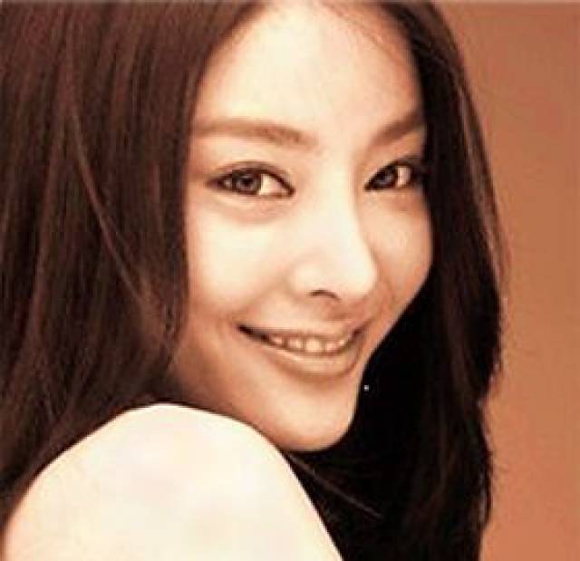 张紫妍案件最终还是失败,韩国大佬酒店庆祝,看