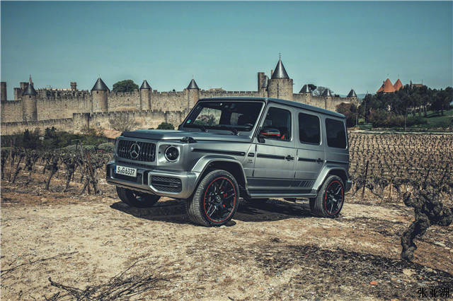 全新奔驰G63AMG 全新改款液晶显示屏增加后