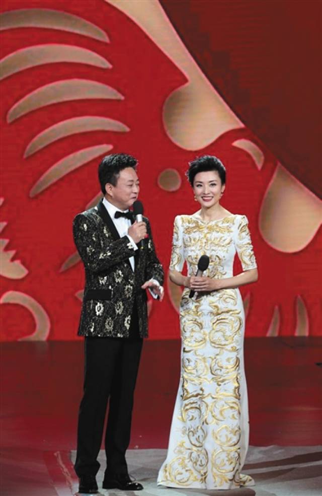 图/视频截图  在大众眼里,对周涛的认知还停留在她是央视"最美女主持