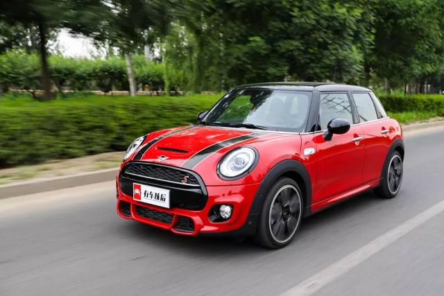 时尚圈宠儿,mini cooper s赛车手五门版试驾体验!