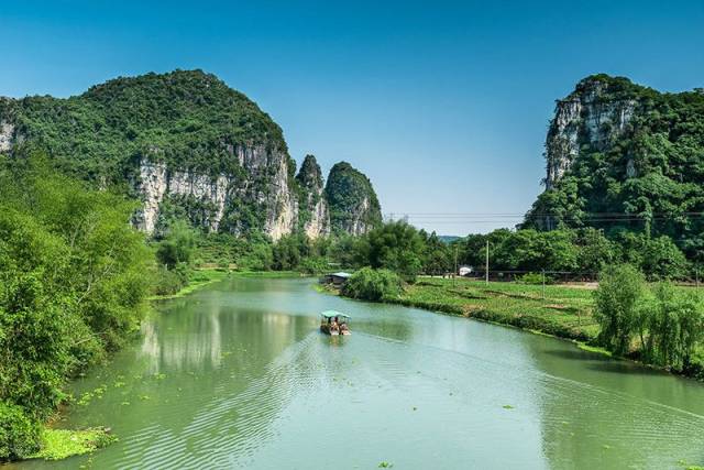 广西南宁旅游必看的风景,被誉为南宁小桂林上林三