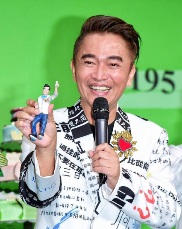 剥虾论大S、汪小菲双双被骂!吴宗宪也反对剥