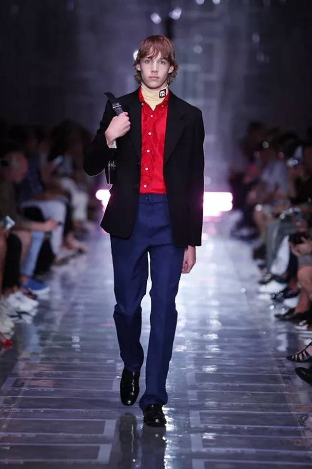 Beatrice Vendramin,beatricedalle caten和dan caten 秀场名人:jeremy irvine,beatrice vendramin