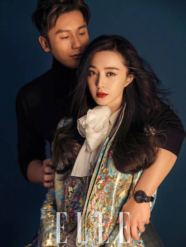 不如学学明星情侣拍套甜蜜写真
