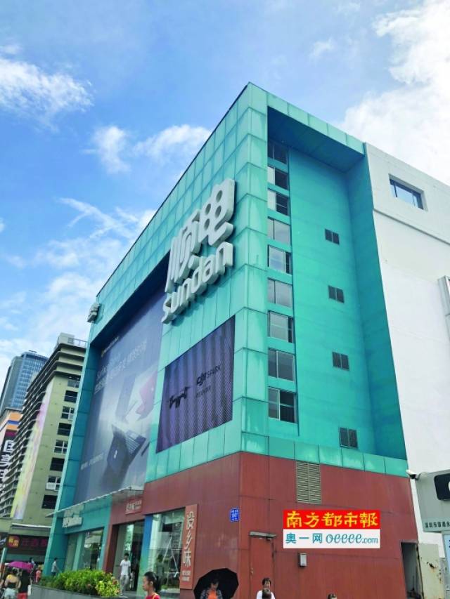 手机零售关店潮来袭:金立,美图最受伤街边单体店不敌"杂货铺?