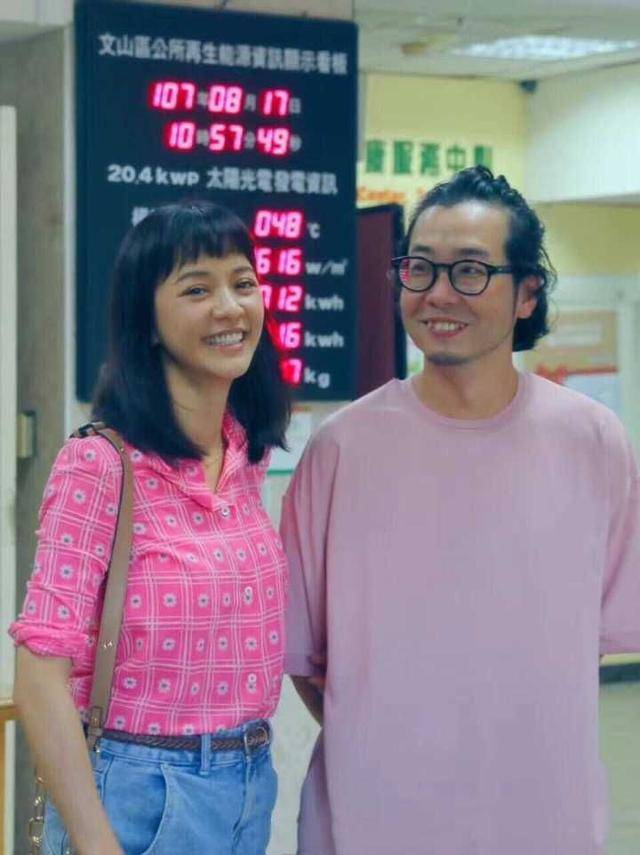 陈意涵与许富祥疑似奉子成婚两人七夕浓情蜜意现身民政局