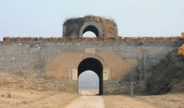 《道德经》的作者老子,骑着青牛出函谷关去了