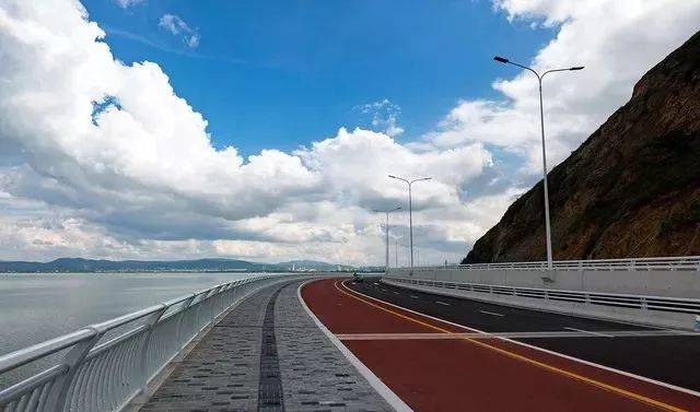 昆明这条水上公路通车了!滇池尽收眼底 双向4车道还能