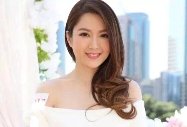tvb前宅男女神,曾胖到200斤没戏演!如今变瘦变美做人妻!