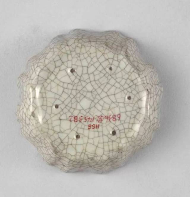 博物馆文物介绍——宋代哥窑葵花洗
