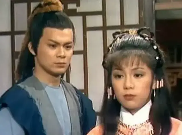 郭靖这一招比降龙十八掌更强,很多人都怕,他却不经常用!