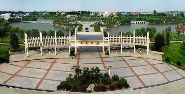 曹禺公园