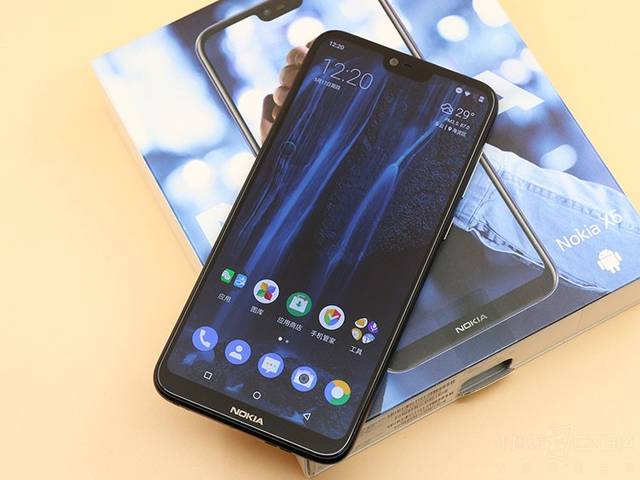 “王者荣耀”高帧率“吃鸡”无压力!2018 年最值得买的五款千元