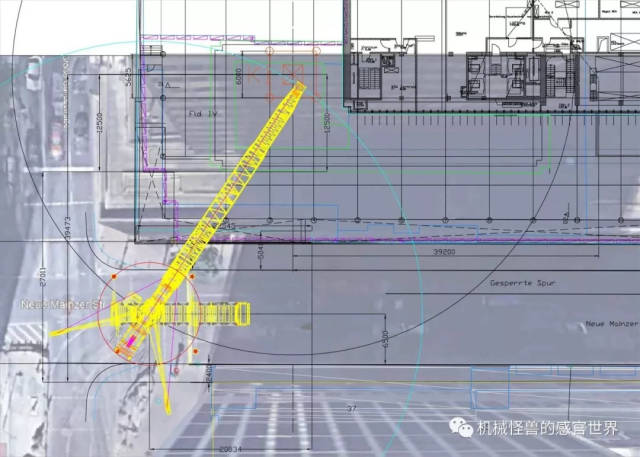 在法兰克福市中心一座90米高楼楼顶,需要安装一台塔吊,塔吊最大组件